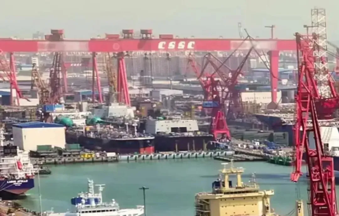 今年5月中國船舶集團公司發布該艦照片。（圖／翻攝微博）