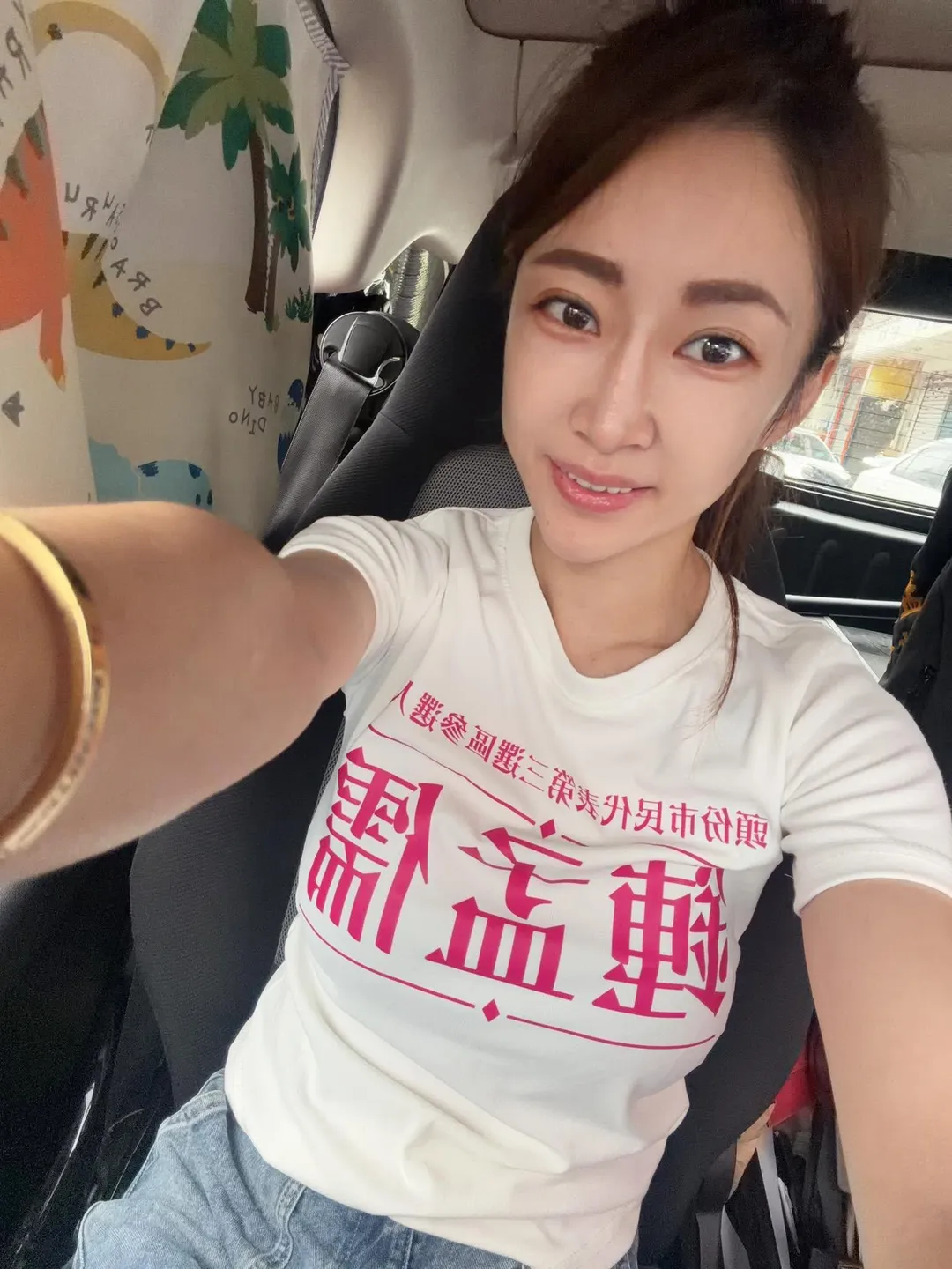 美女里長徵「貼身助理」月薪4萬起！履歷湧入男多女少，竟暫無人符合條件。（圖／翻攝自臉書＠頭份市文化里鍾孟儒）
