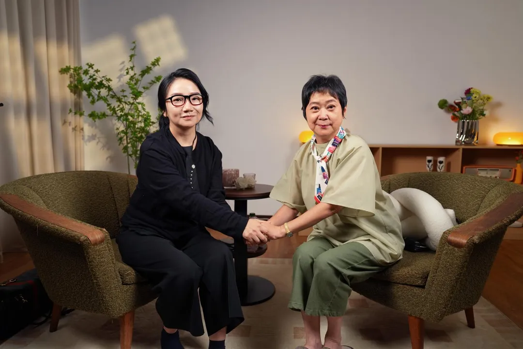 王月登陶晶瑩Podcast《女人心事》透露腦出血命危細節。（圖／《女人心事》 提供）