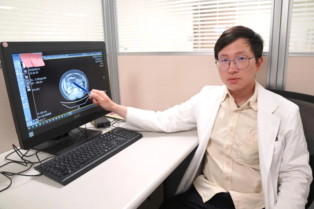 中國醫藥大學新竹附設醫院大腸直腸外科醫師朱哲民。（圖／中國醫藥大學新竹附設醫院）