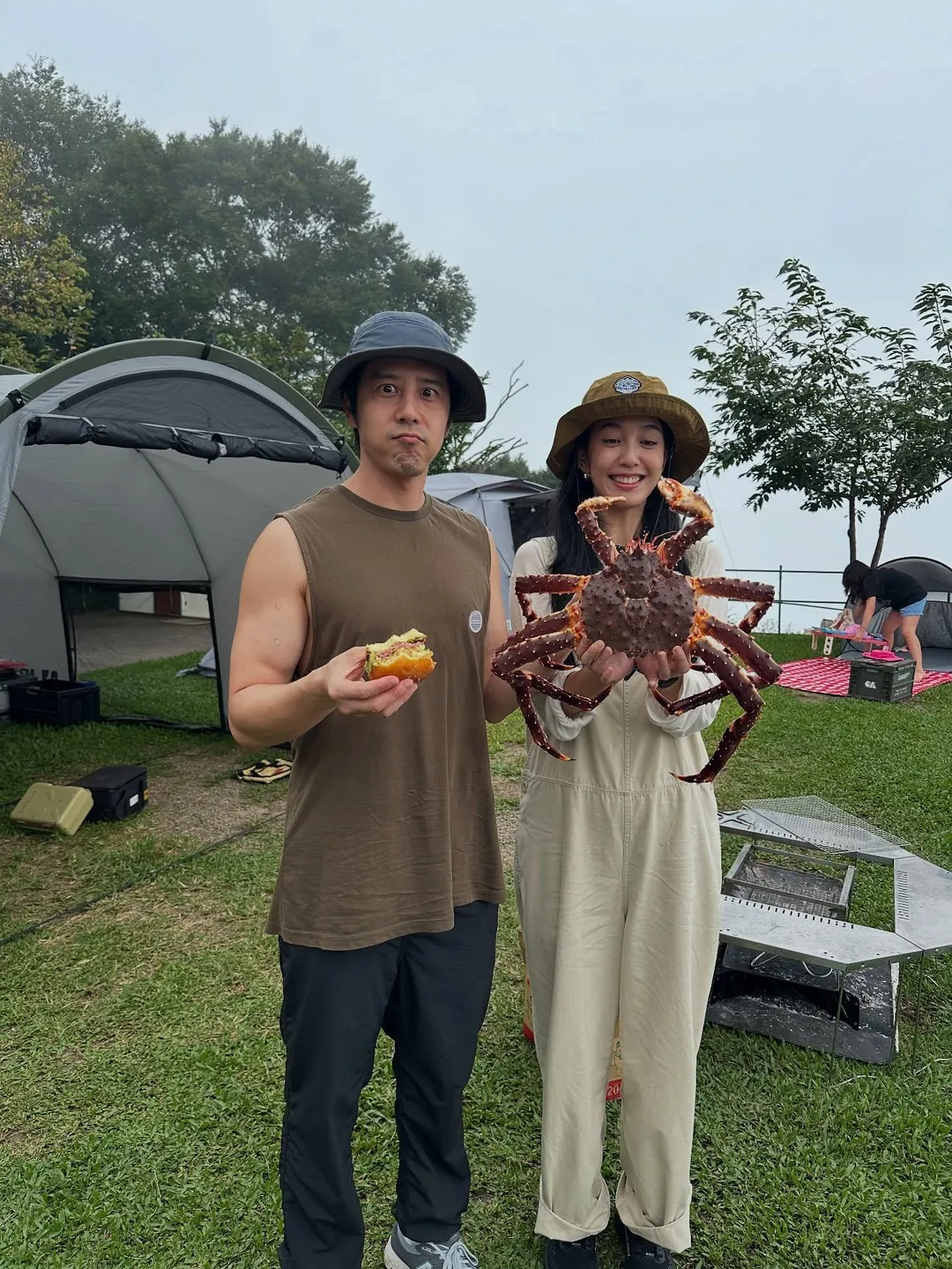 陳庭妮在2023年和胡宇威登記結婚，婚後感情穩定甜蜜。（圖／翻攝FB 胡宇威 Geo Fans Club）