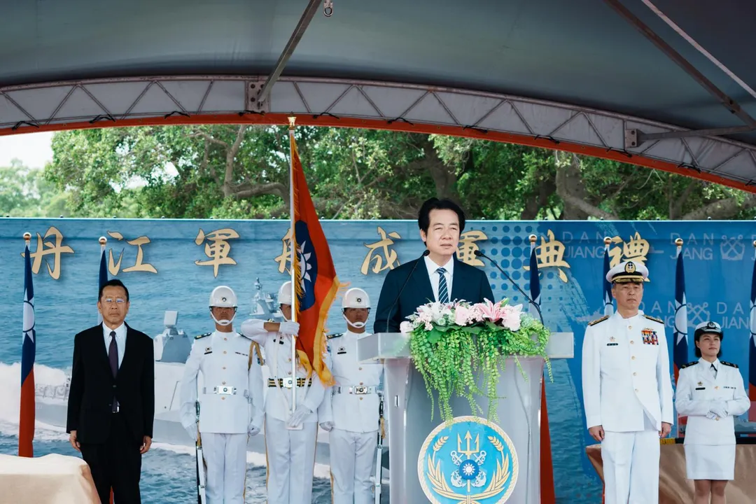 賴清德主持海軍丹江號巡邏艦成軍典禮。(圖/總統府)