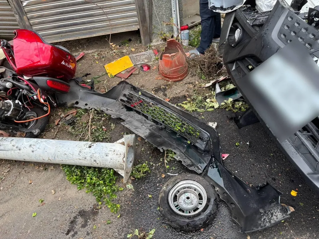 苗栗頭份死亡車禍，8旬翁遭撞送醫不治。（圖／中天新聞）