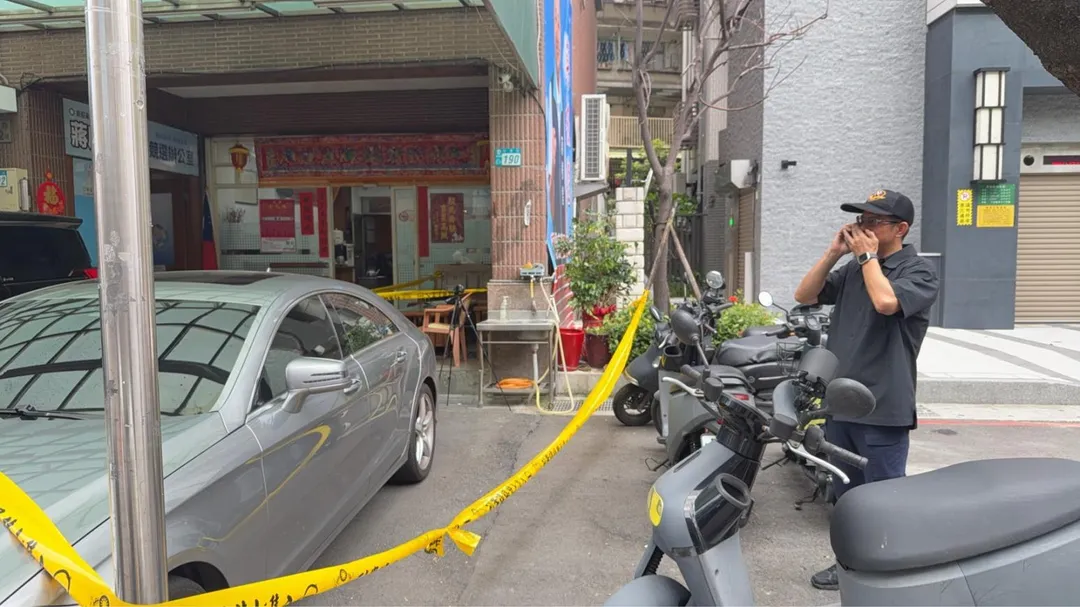 警方獲報後立即派遣警力趕赴現場，迅速控制現場狀況並將涉案男子逮捕。（圖／警方提供）