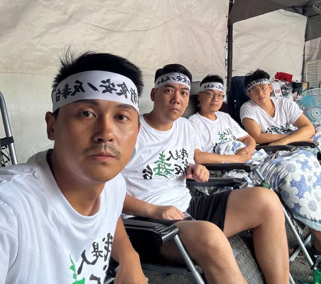 台北市議員楊植斗等4人截至下午1時已絕食147小時。（圖／楊植斗臉書）