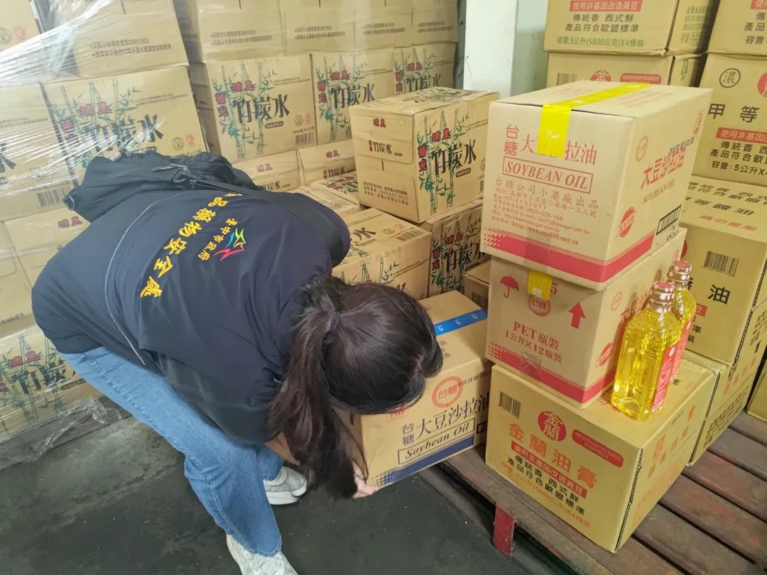中聯毒油風暴擴大!中市回收逾71萬公斤,受影響業者增至273家。(圖/食安處提供)