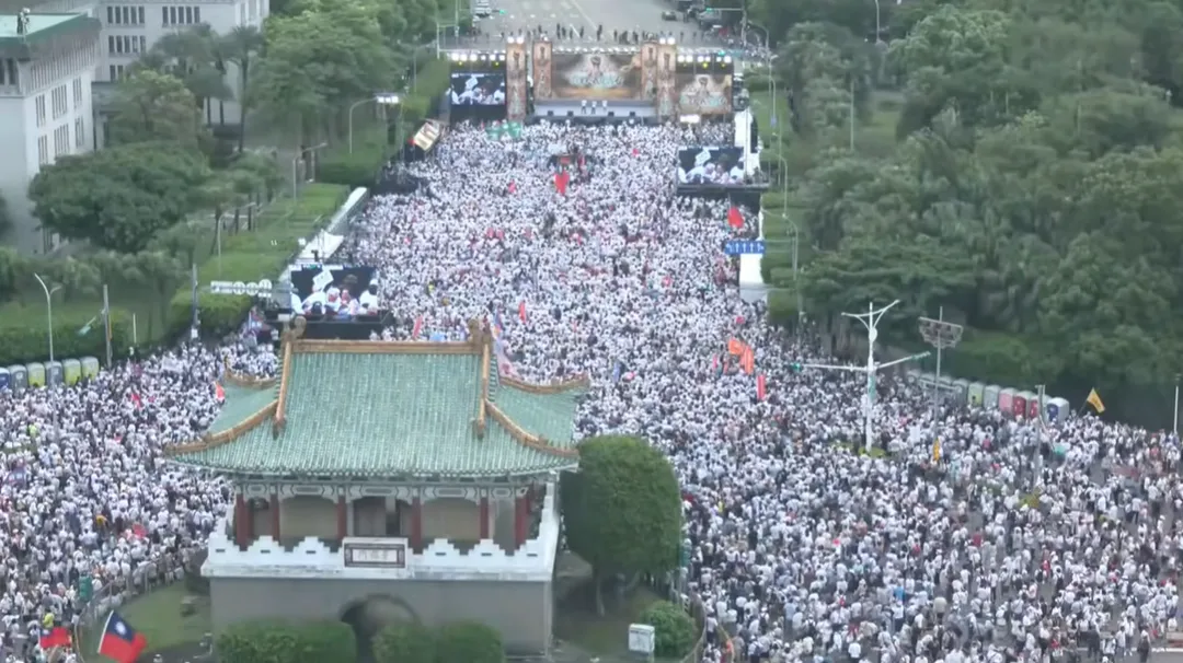 725上凱道反毒油活動。(圖/中天新聞)