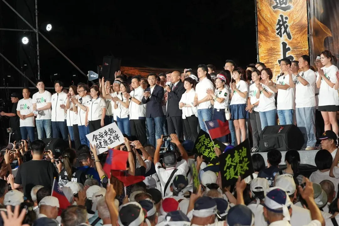 國民黨舉辦725集會氣勢爆棚。(圖/翻攝盧秀燕臉書)