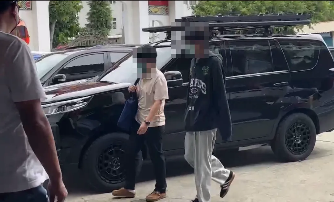 男大生撞死剖蚵女到場相驗。（圖／翻攝畫面）
