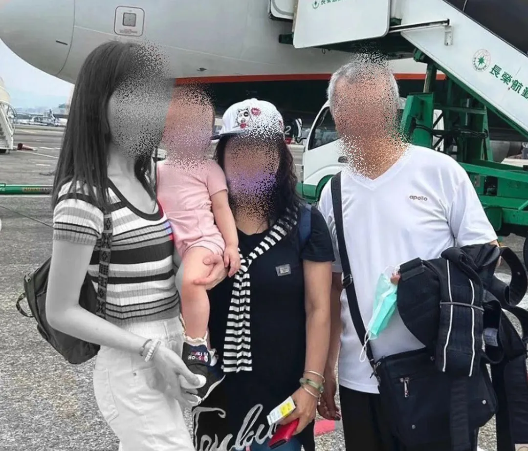 慘死的34歲張女（左起）、女兒、婆婆和殺害她的公公大合照。（圖／翻攝張女IG）