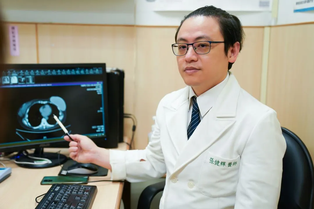 張健輝醫師看診示意照。(圖/台北慈濟醫院)