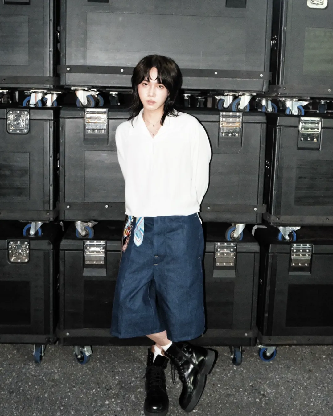 歌手持修近期為驚悚懸疑影集《聰明鎮》量身打造全新主題曲〈我美不美？〉。（圖／持修 提供）