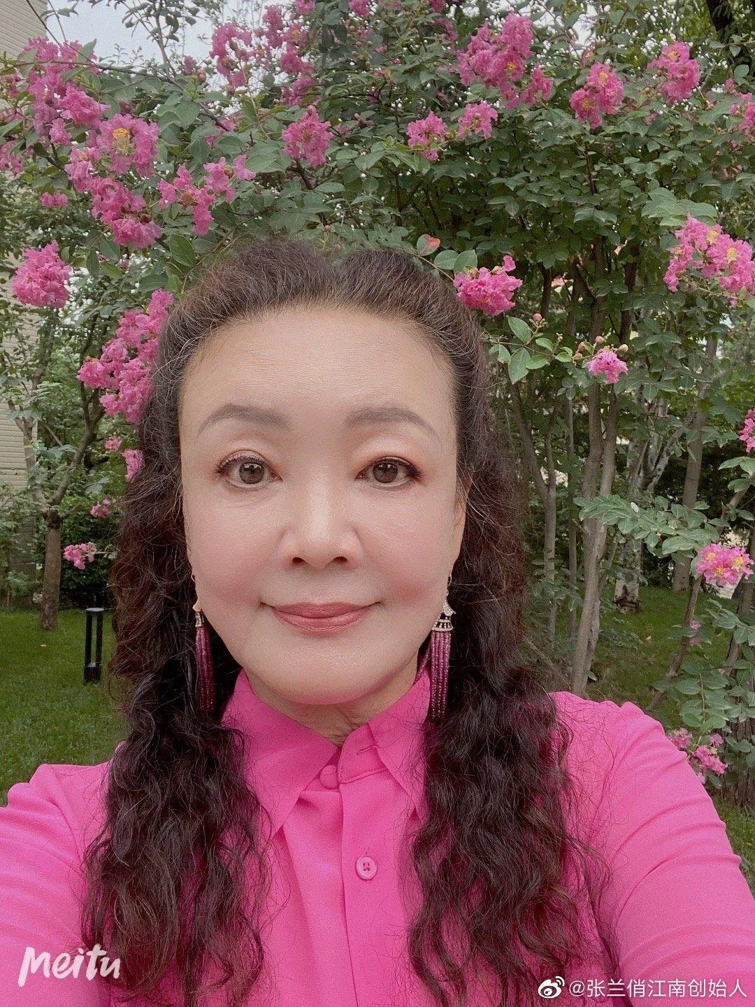 婆婆張蘭近期頻繁在微博曬生活動態，成外界關注焦點。（圖／翻攝自張蘭微博）