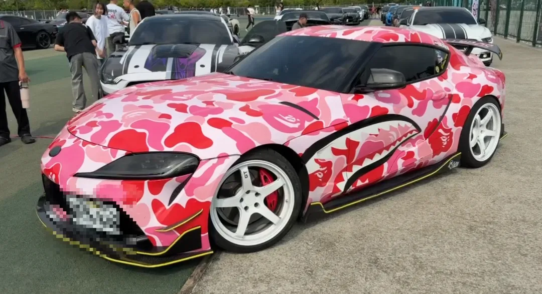 「賽車籃球Ｘ文藝嘉年華」，昨（1）日下午在台中市中央公園中央球場盛大登場。（圖／中天新聞）