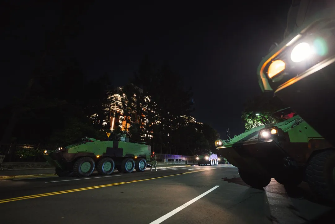 憲兵負責拱衛中樞的衛戍重任。(圖/總統府)