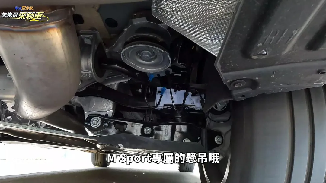 M Sport專屬懸吊設定強化X6動態操控與行路表現(圖/中天車享家朱朱哥來聊車)