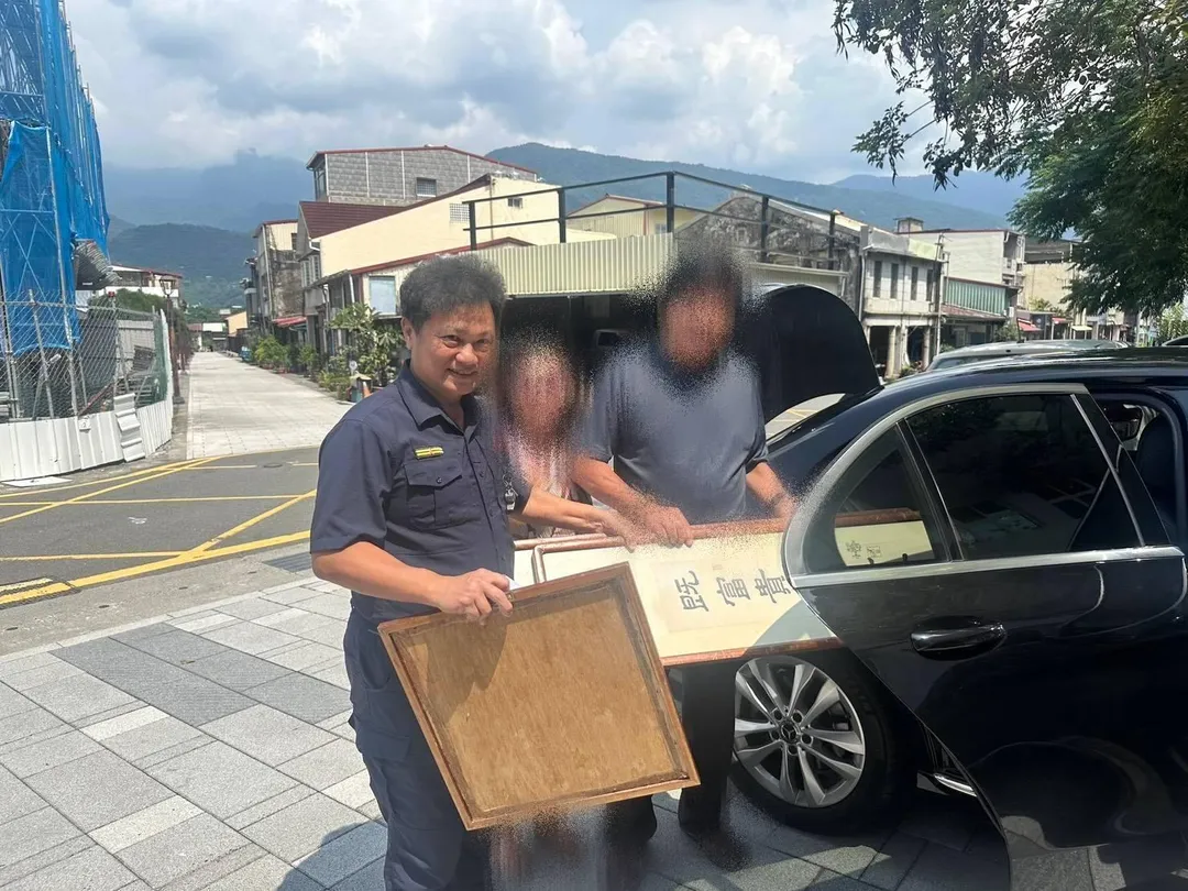 高雄市六龜區一處籌備中的民間美術館今年5月底遭宵小潛入竊盜,40歲周姓男子涉案,全案依毀損、加重竊盜罪嫌移送橋頭地方檢察署偵辦。(圖/警方提供)