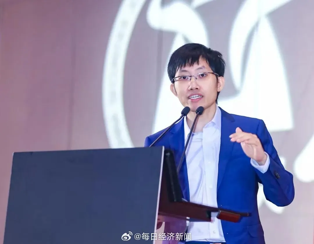 深度求索（DeepSeek）創辦人梁文鋒。（圖／翻攝微博「每日經濟新聞」）