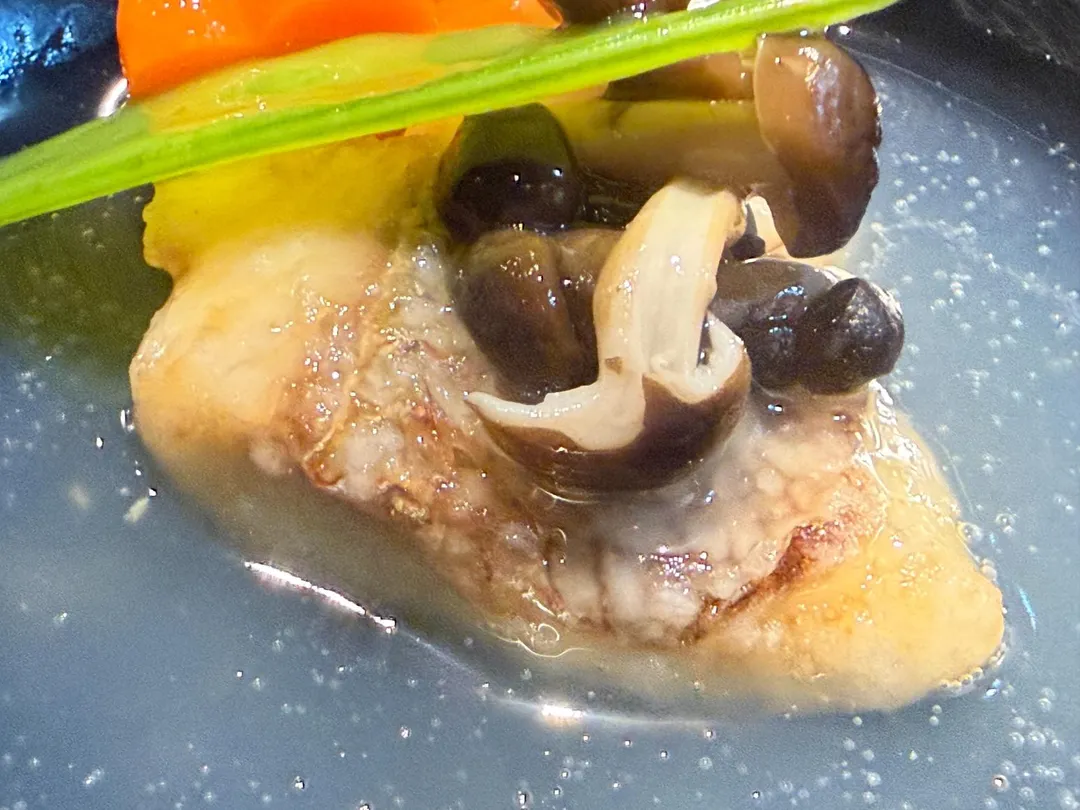 真鯛葛粉炸。（圖／黃宏輝提供）