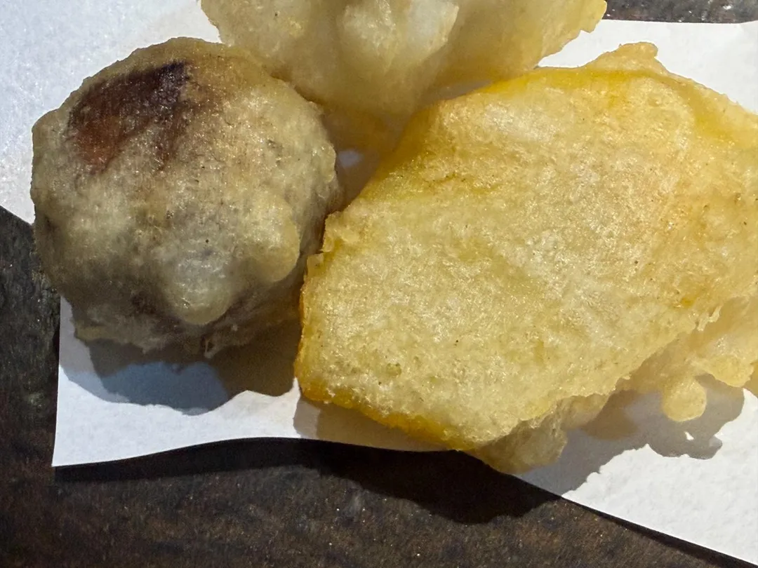 金時地瓜和栗子天婦羅。（圖／黃宏輝提供）