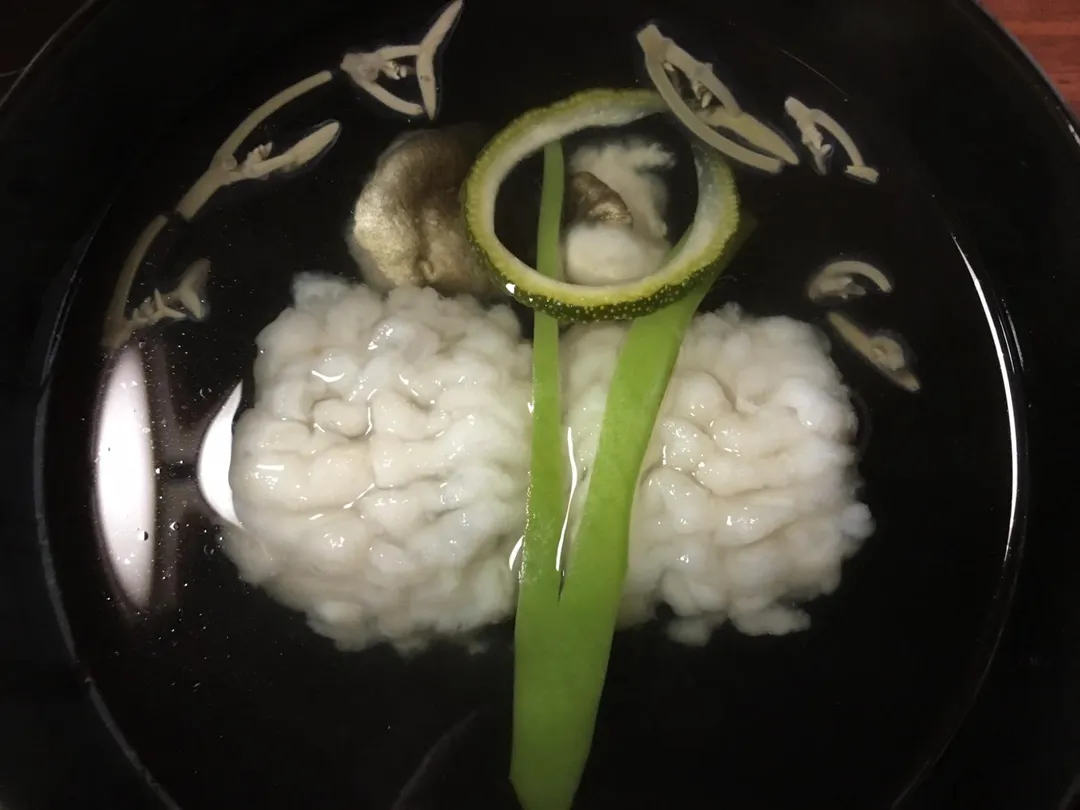 京都堺萬鱧如菊花綻放。（圖／黃宏輝提供）