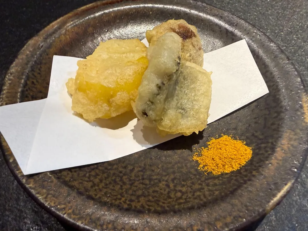 夏季當令鱧天婦羅。（圖／黃宏輝提供）