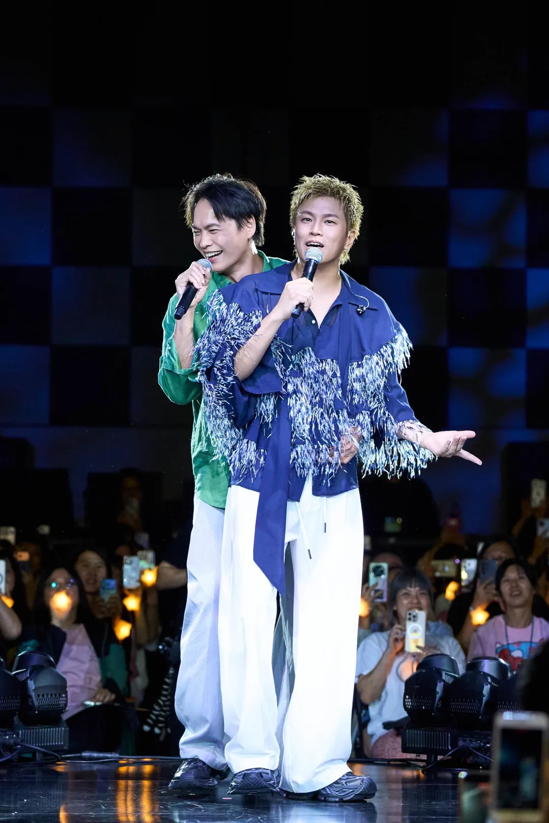 黃鐙輝與蕭景鴻驚喜同台。（圖／相信音樂提供）