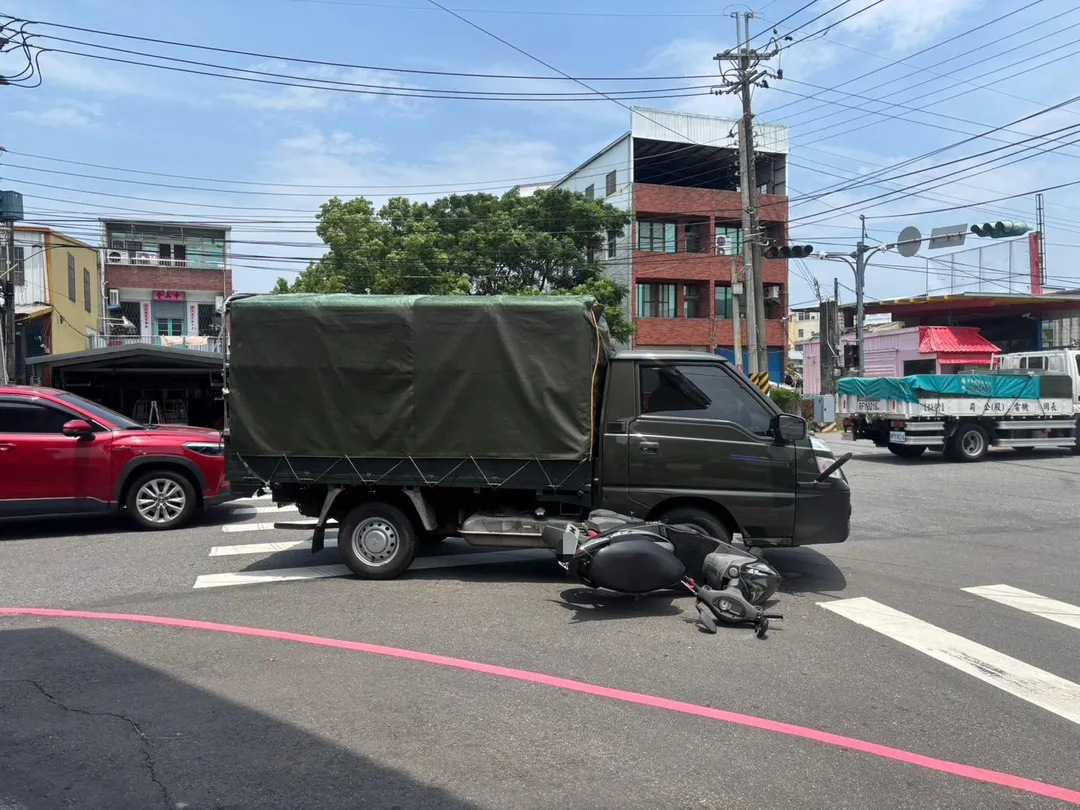 車禍現場。（圖／中天新聞）