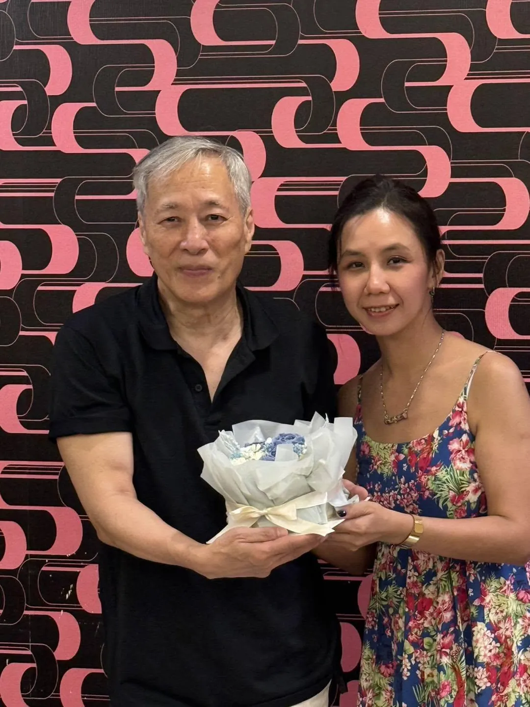 姜厚任(左)日前認愛童芯(右)。(圖/翻攝自姜厚任臉書)