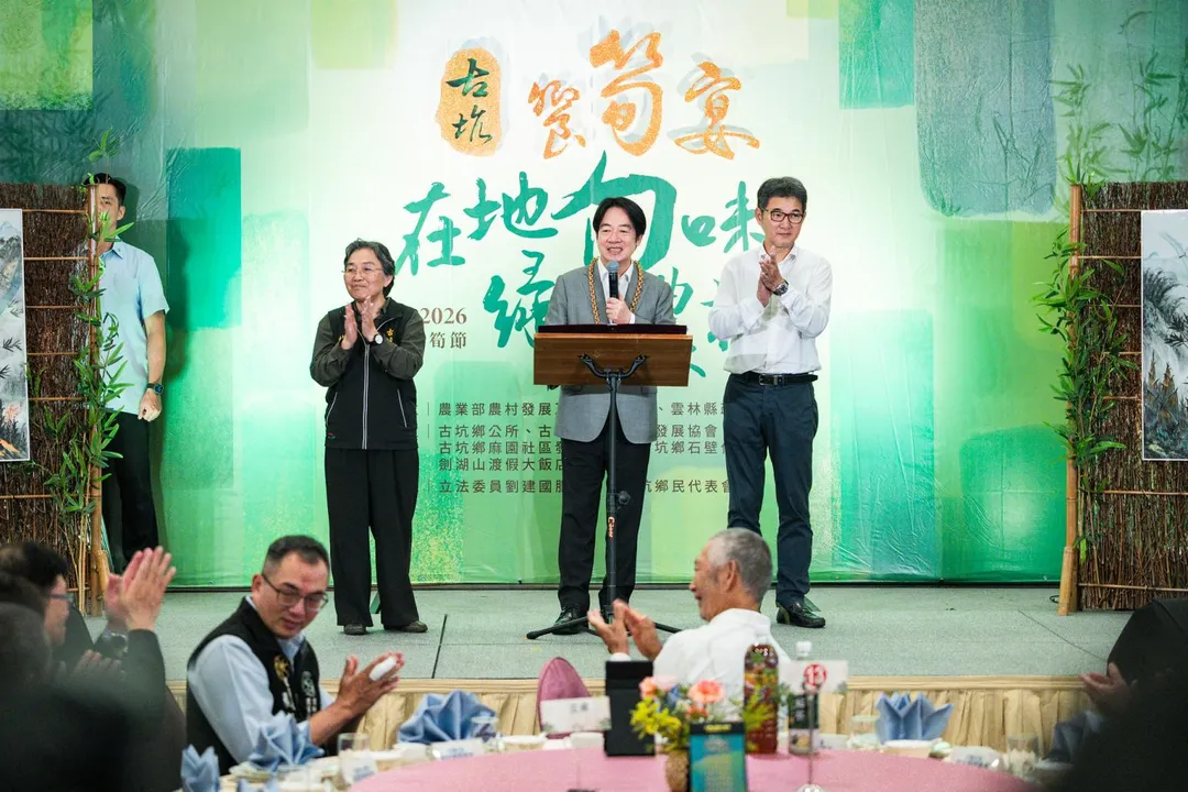 總統兼民進黨主席賴清德15日赴雲林為縣長參選人劉建國站台,強調縣長換人做。(圖/總統府提供)