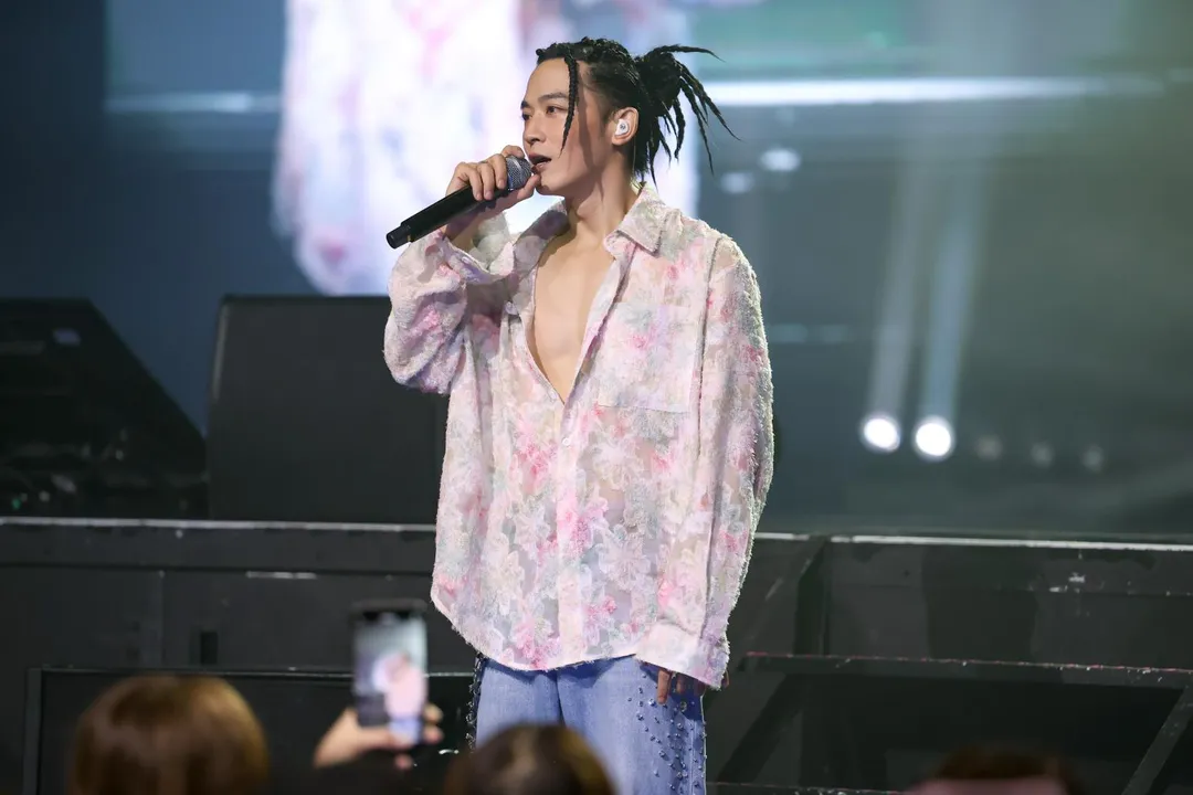 吳思賢14日舉辦演唱會。(圖/Live Nation Taiwan、藝和創藝提供)