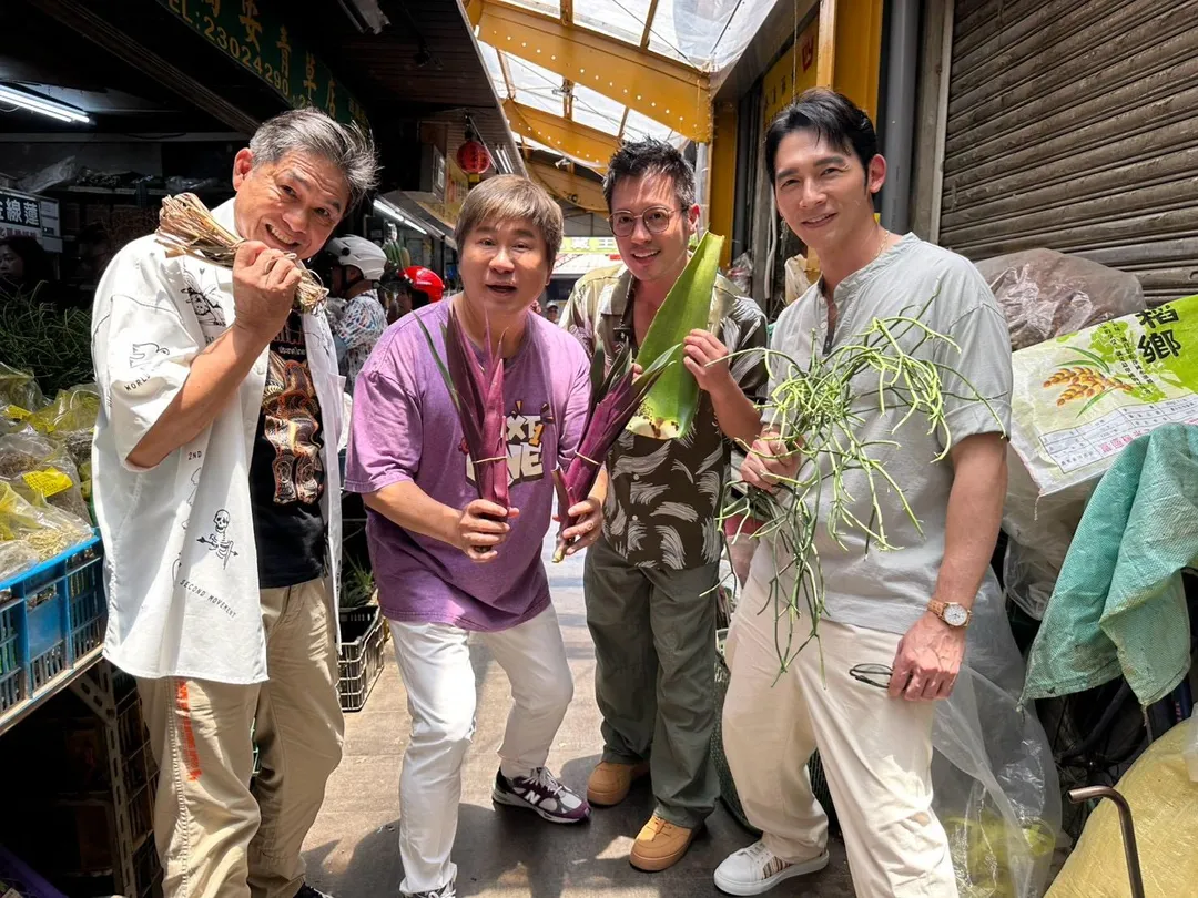 洪都拉斯、胡瓜、范逸臣、温昇豪一同走訪台北市萬華區。（圖／《下面一位》提供）
