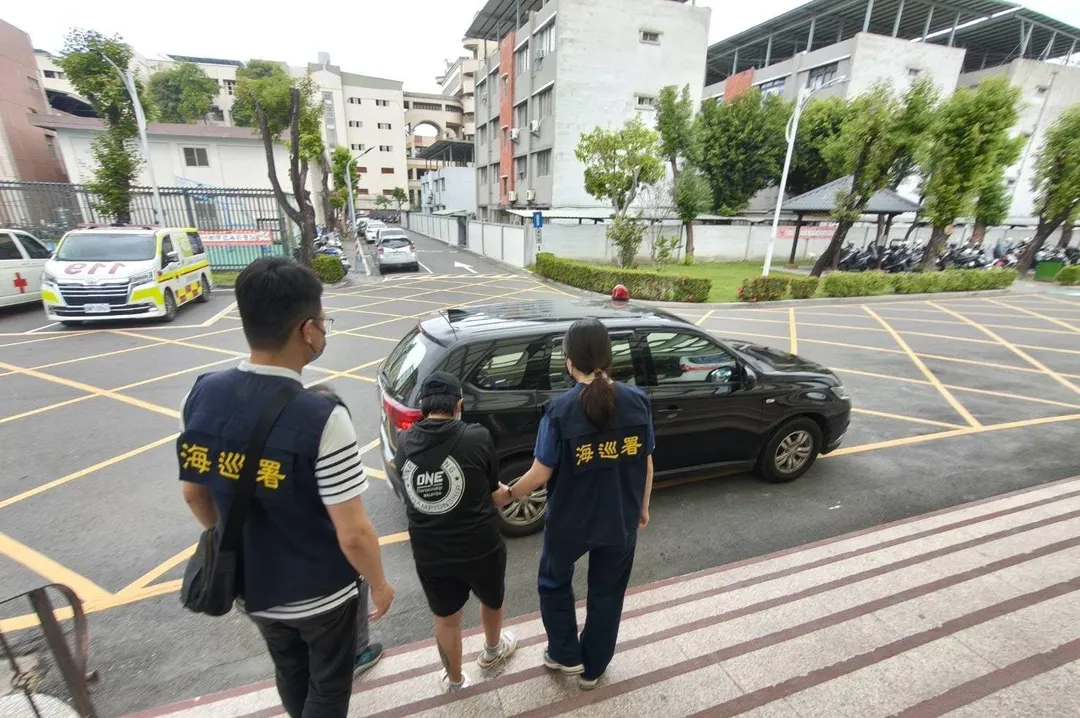 全案後續將泰籍女子依「毒品危害防制條例」移送偵辦，並獲高雄地檢署提起公訴在案。（圖／海巡署提供）
