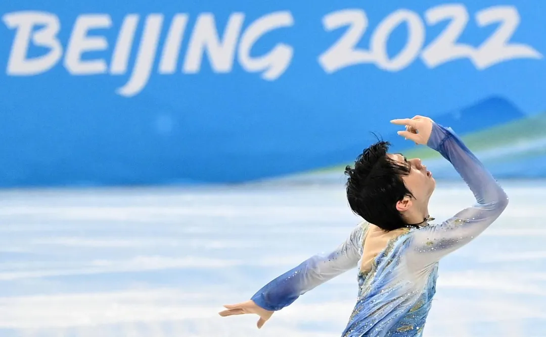 羽生結弦2022年2月10日在北京2022年冬奧會花式溜冰男子單人滑自由滑比賽中。（資料照／新華社）