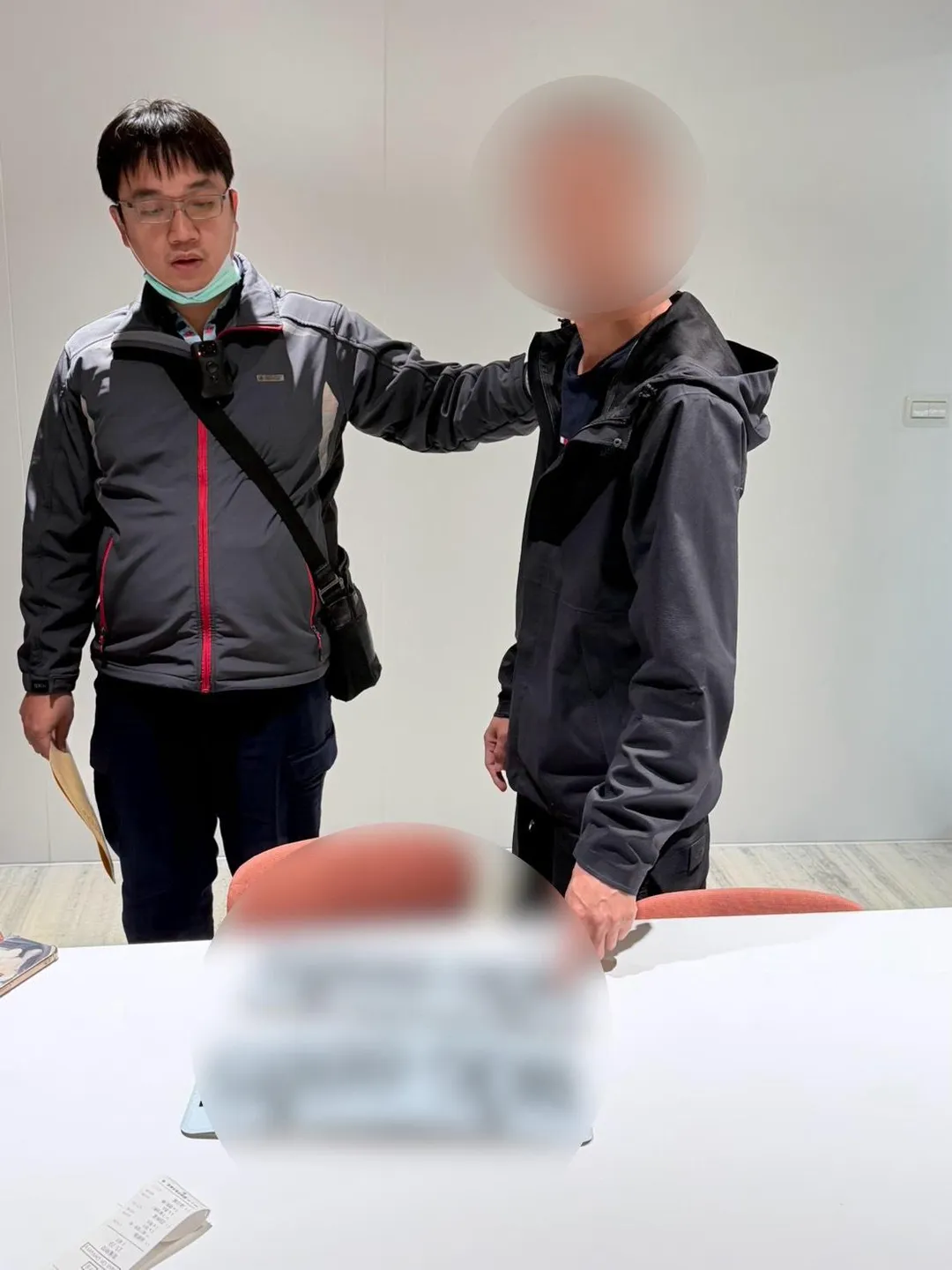 檢方偵查終結後,針對唐男犯行提起公訴,並向法院從重求處10年以上有期徒刑。(圖/警方提供)