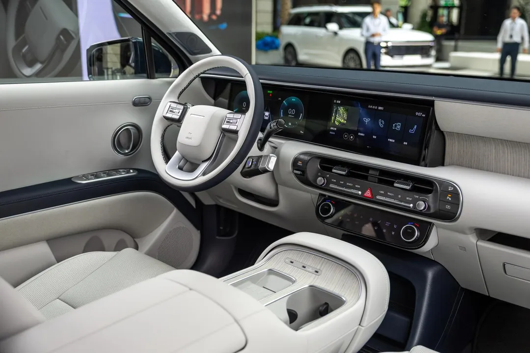 Hyundai PALISADE座艙以高質感布局營造旗艦乘坐體驗(圖/中天車享家朱朱哥來聊車)