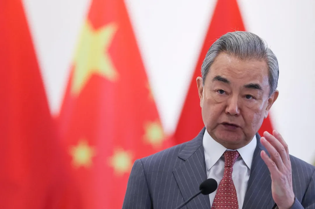 大陸外長王毅與尼泊爾外長就邊界泥石流災害通話。（資料照／路透社）