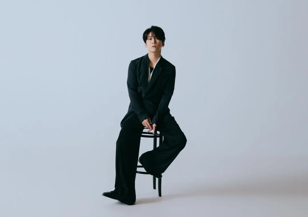 龜梨和也首張個人專輯《WAVE》台壓版正式發行。（圖/avex taiwan 提供）
