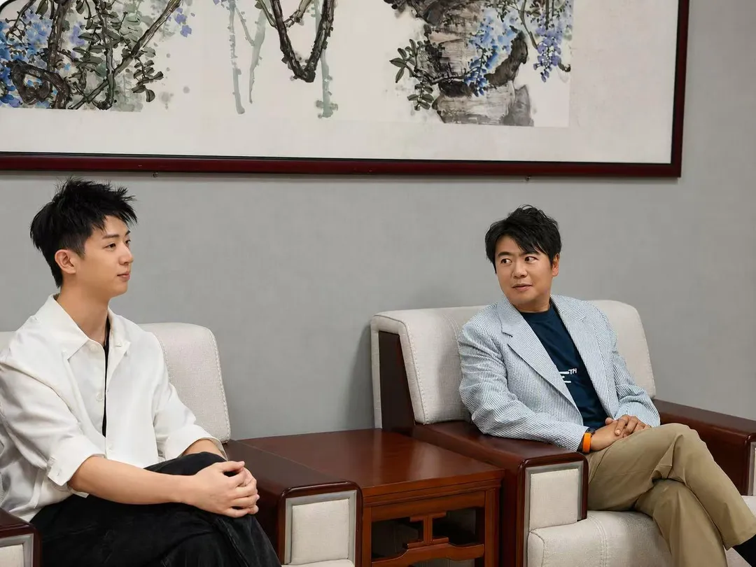 林亭翰（左）竟與郎朗愛妻吉娜·愛麗絲「同年同月同日生」。（圖／海上月光仲夏夜音樂會 提供）