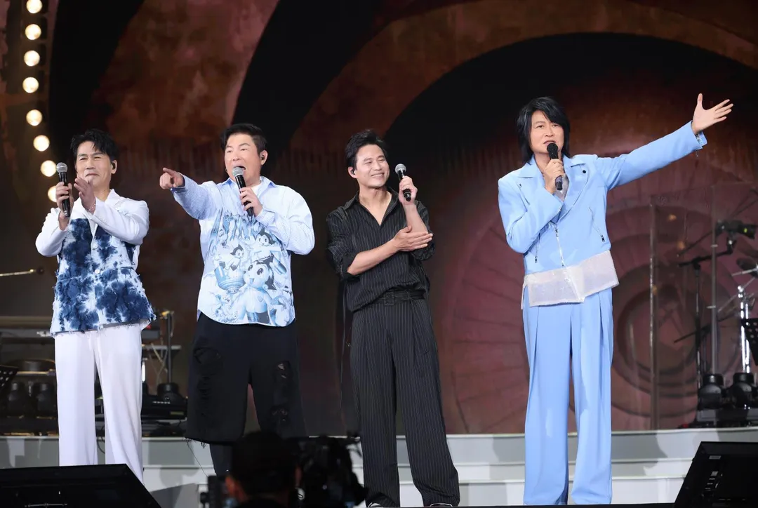 羅時豐、曾國城、陳國華驚喜助陣游鴻明的演唱會。（圖／寬宏藝術提供）