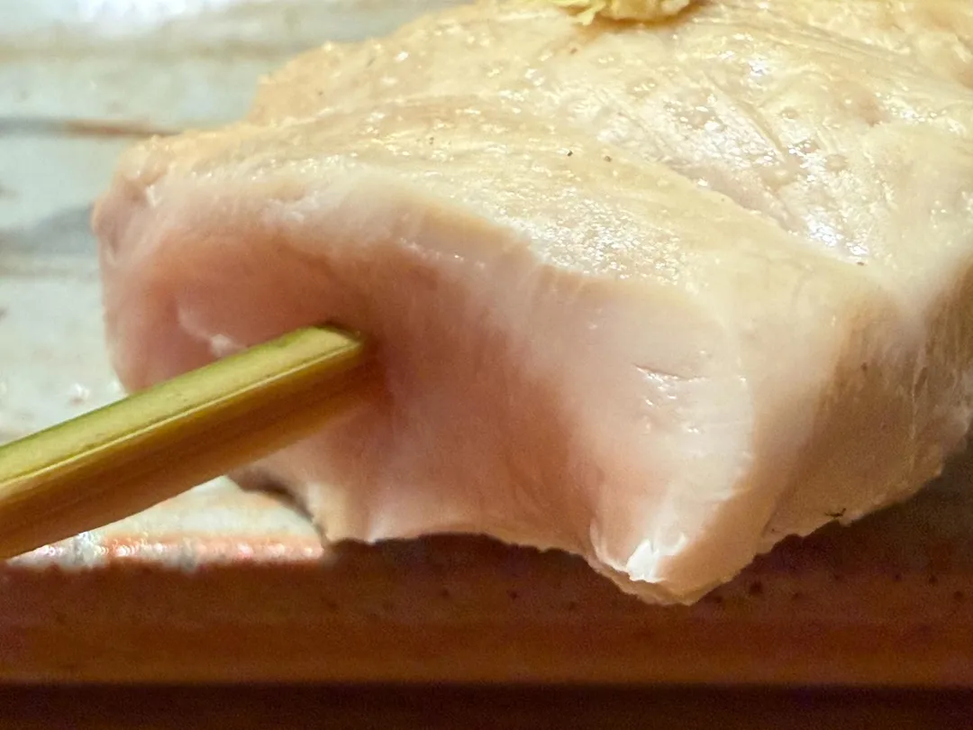雞肉三分熟有祕訣。(圖/黃宏輝提供)