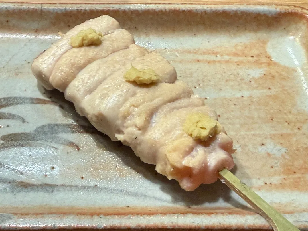 雞柳芥末一頭焦一尾生。（圖／黃宏輝提供）