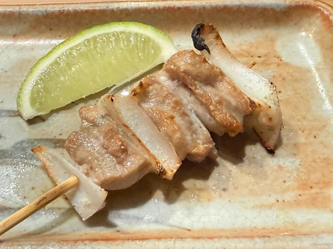 雞腿肉與軟骨。（圖／黃宏輝提供）