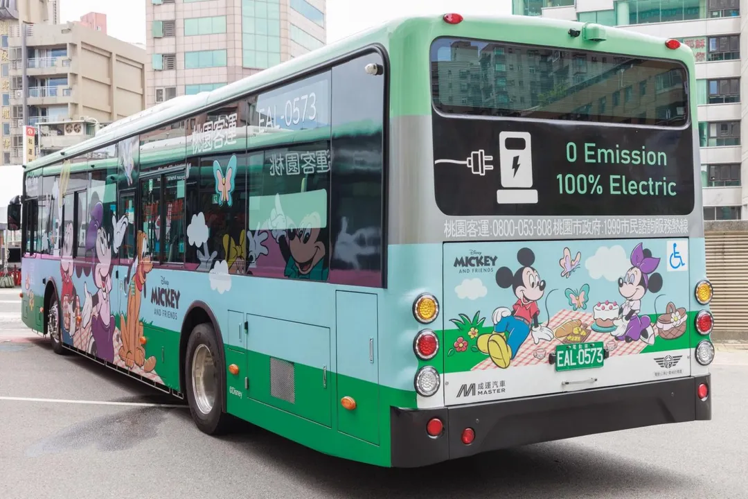 桃園公車路網擴大升級，搭乘7條新幹線享有市民卡免費優惠，打造便捷公共運輸。（圖／桃園市政府提供）