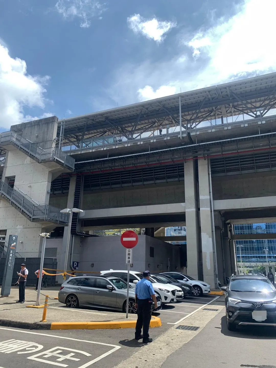 警方封鎖現場進行採證。（圖／翻攝畫面）