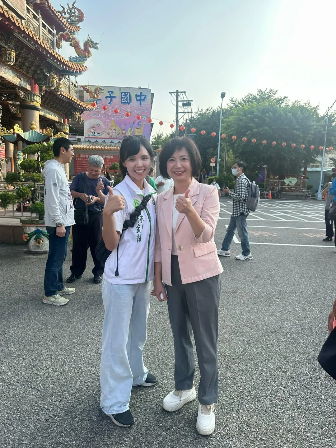 林鈺梅和民進黨台中市長參選人何欣純合照。(圖取自林鈺梅臉書)