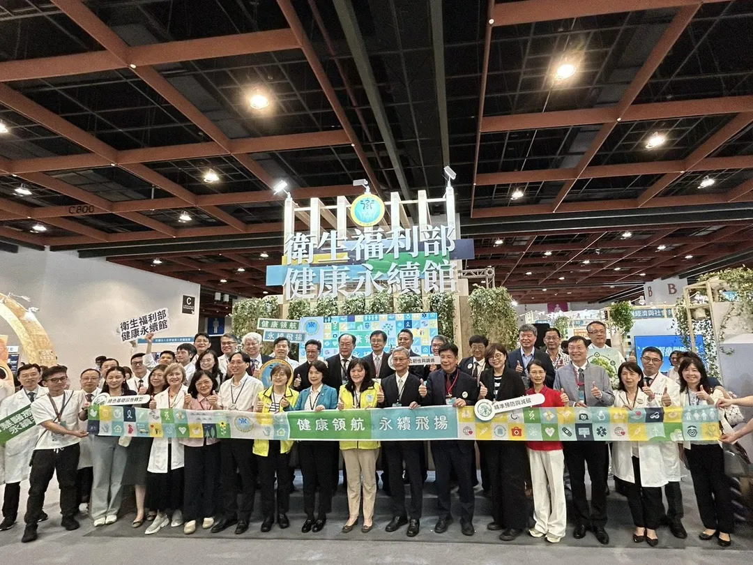 楊南屏表示，永續醫療不只是節能減碳，也必須同時兼顧健康、環境與社會需求。（圖／桃園醫院）