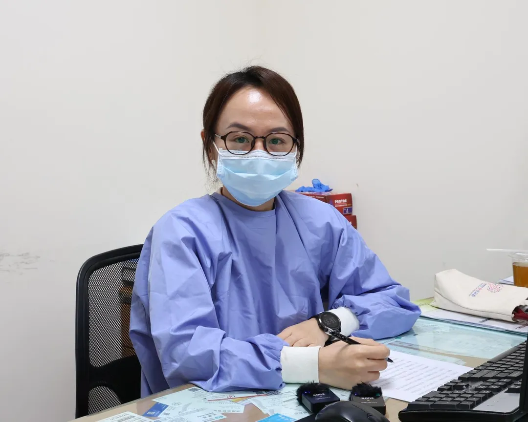 員榮醫療體系員榮醫院神經內科陳彥秀醫師解說，罹患進行性核上神經麻痺症（PSP）的患者，常會向後跌倒。（圖／員榮醫院）
