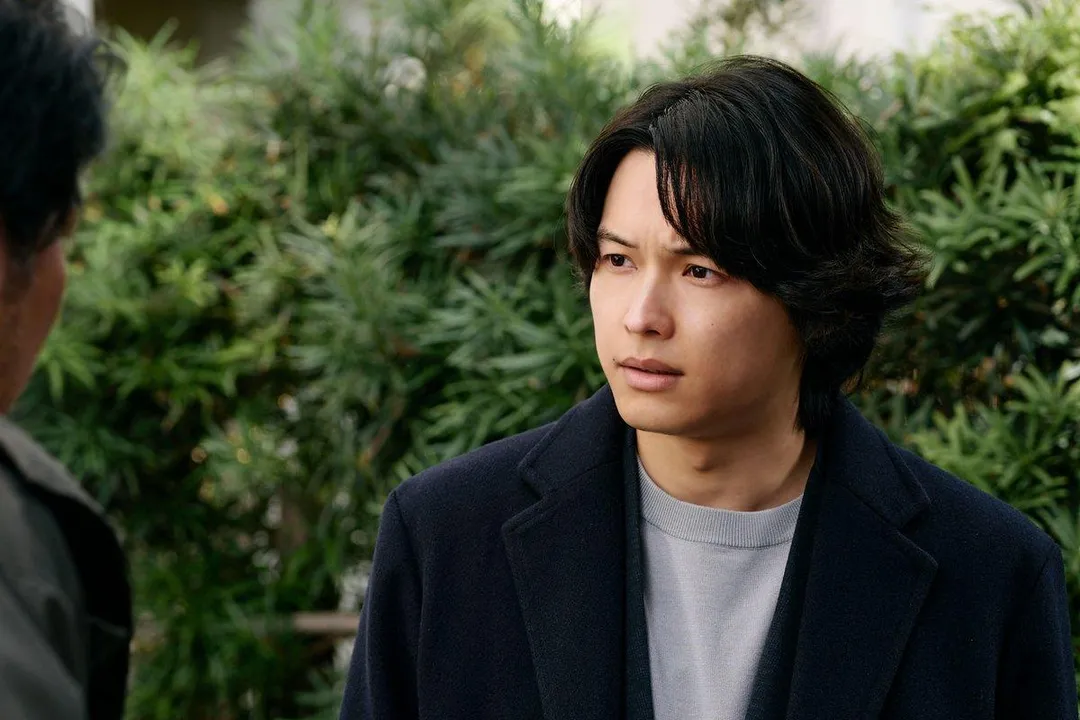 松村北斗飾演「倉木和真」一角。(圖/車庫娛樂 提供)