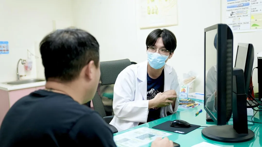 彰化秀傳紀念醫院胃腸肝膽科主治醫師傅重睿。(圖/彰化秀傳紀念醫院)